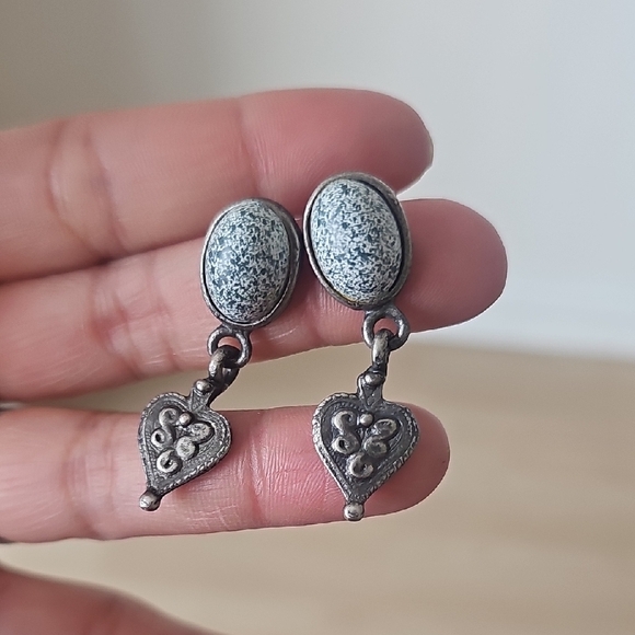 Jewelry - Elegant Silver Heart Dangle Earrings